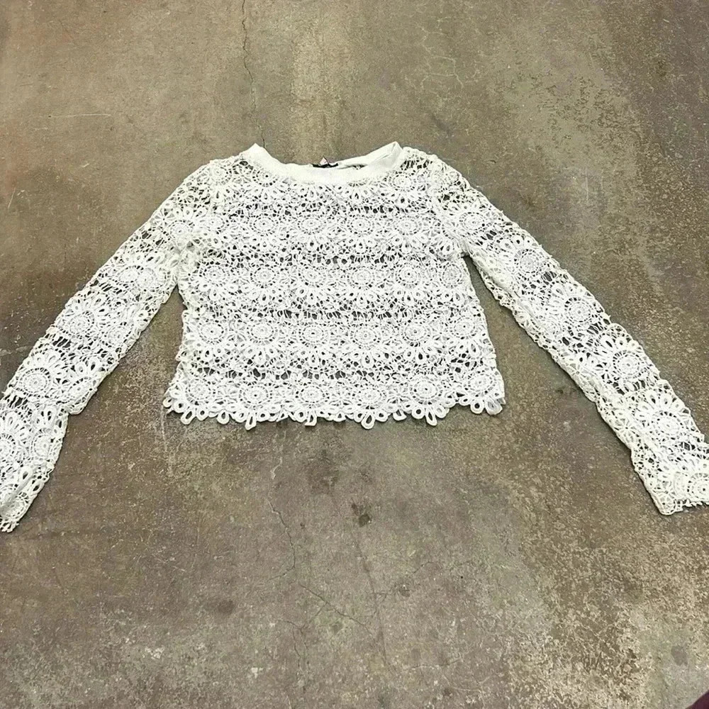 Lucy &  co crocet top